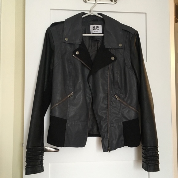 Jacket - Picture 2 of 8